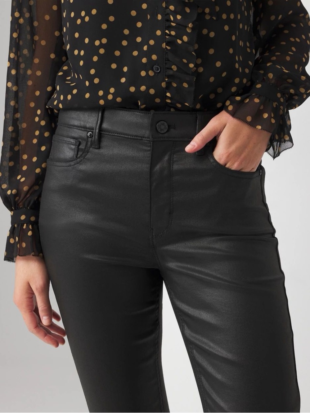 NWOT White House Black Market High Rise Kick Flare Coated Canvas Pants Size 6